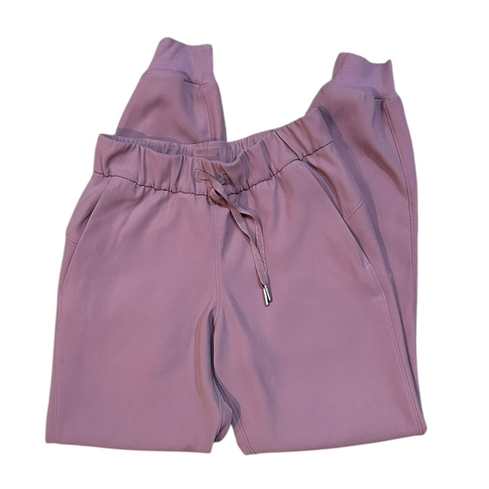 Lululemon taupe pink on the fly joggers 7/8